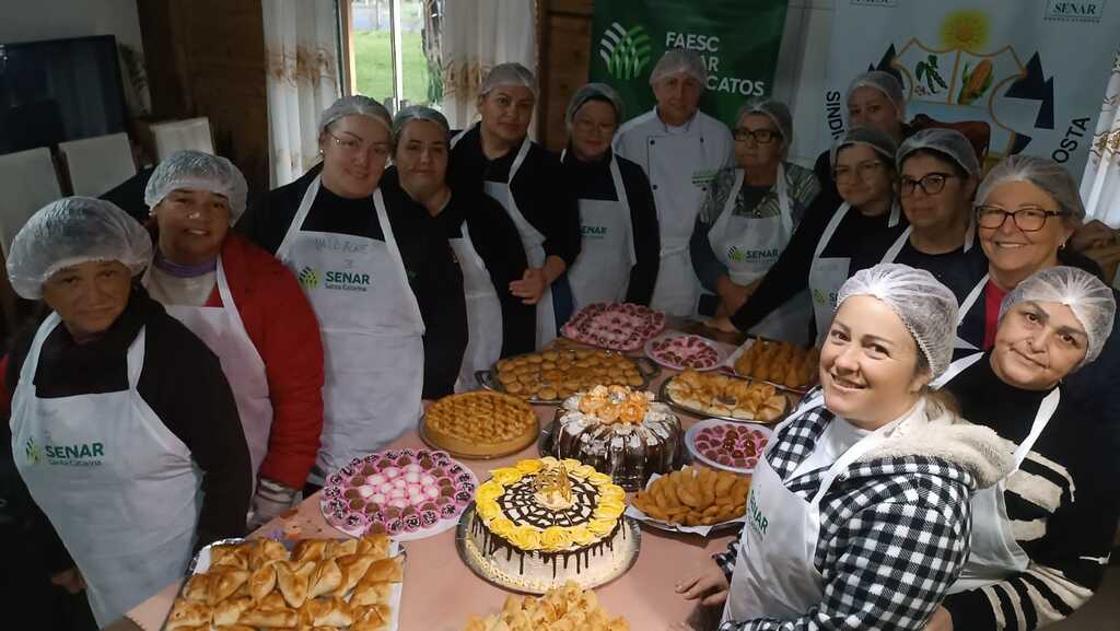 Confeitaria foi tema de curso na localidade de Águas Paradas